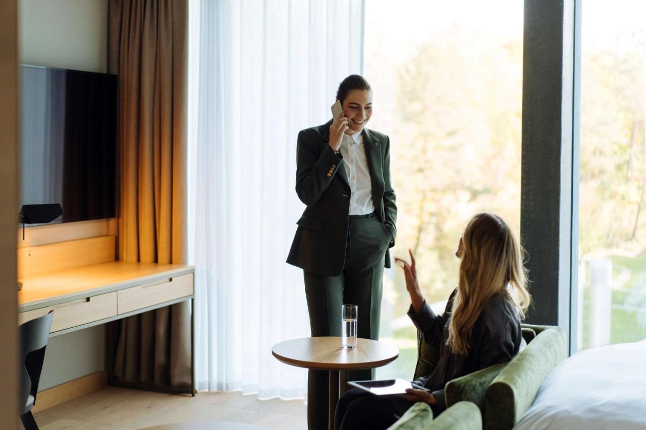 Отель Hyatt Regency Zurich Airport Circle Клотен Экстерьер фото